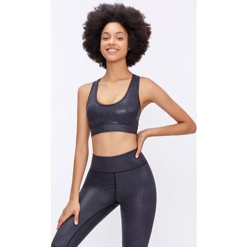 Embossed Women Yoga Set Workout Crocodile Sport Pants Bra Gym Suit Fashion Fitness Shorts Crop Top High Waist Running Sportswear