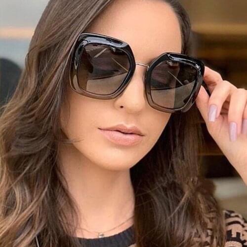 Veshion Retro Square Sunglasses Women Fashion Shades UV400 Vintage Glasses