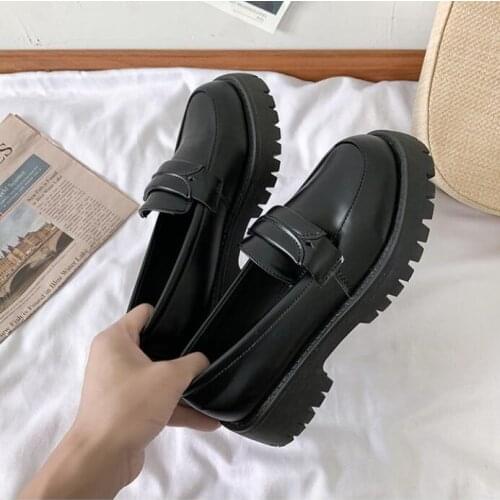 Womens Loafers Shoes Round Toe Female Footwear 2020 Fashion Womens Autumn Oxfords Clogs Platform Soft Casual Sneaker Slip-on