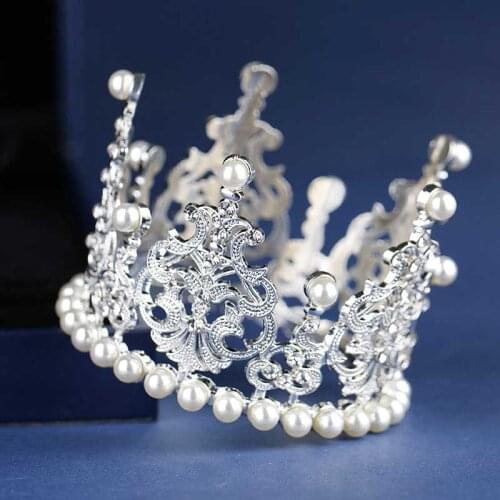 1pcs Pearl Crown Cake Decorative Small Tiaras Crystal Pearl Princess Cake Toppers Wedding Birthday Cake Decoration Ornaments