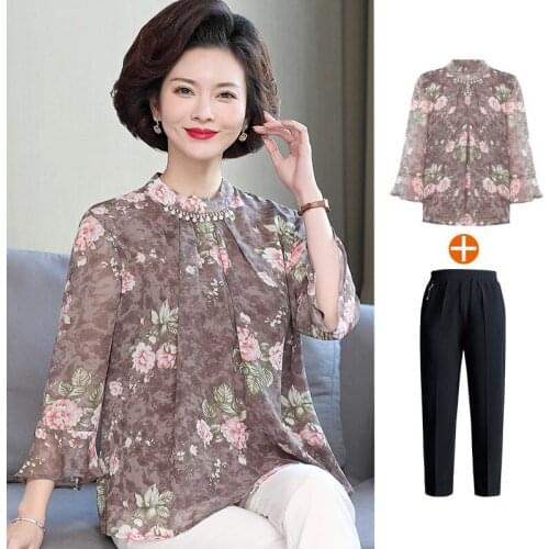 Mothers Middle aged Spring Dress Chiffon Blouse 2021 new middle aged and old womens fashion floral undergarment set