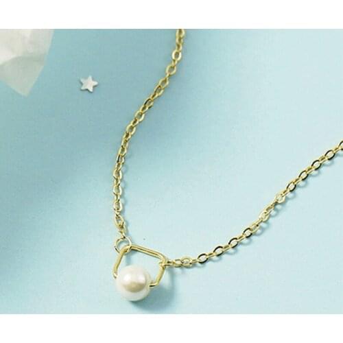Simple Hollow Out Square Pearl Pendant Necklace Elegant Lady Wedding Gold Clavicle Chain Charming Womens Party Jewelry