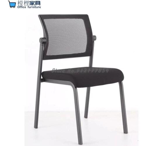 Black mesh four-leg conference chair backrest movable training chair stackable office chair with pulley armchair