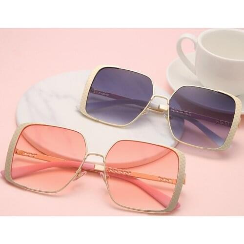 Quality Square Sunglasses Women Luxury Design Fashion Gradient Eyewear Anti-UV400 Metal Glasses Ladies Lunette De Soleil Femme