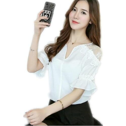 2018Women Spring Summer Chiffon Blouses V-Neck Sweet Flare Sleeve Women Short Blouses Half Sleeve Lace Slim Pullovers BlouseQ107