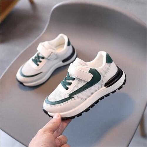 Spring new childrens shoes girls sports shoes girls shoes student travel through the net light childrens casual shoes