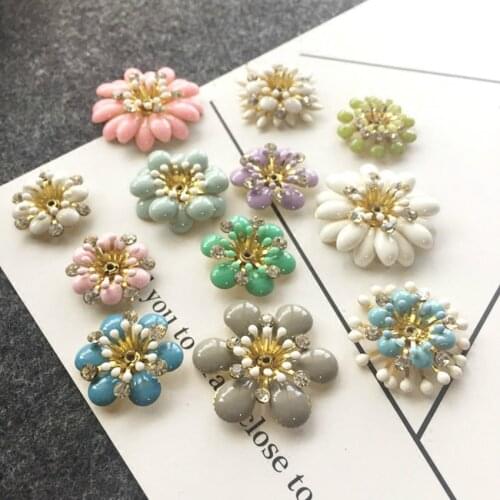 15pcs/Lot Daisy Flower Wedding Embellishment Metal buttons Sewing on Rhinestones buttons DIY Hair Accessory Decorative button