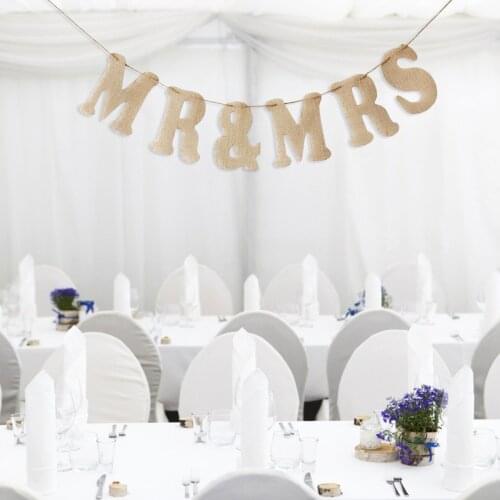 Mr & Mrs Burlap Banner Natural Jute Home Decoration Party Supplies Banner for Mariage Rustic Wedding Decoration Hanging Flag