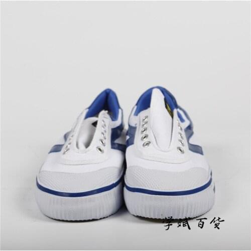 White Running Shoes Mens Comfortable Black Broken Nail Football Shoes Sports Martial Arts Shoes