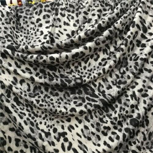 Good 4 Way Stretch Cotton/Spandex knitted Fabric Black/White Grey Leopard Print Fabric DIY Sewing T-Shirt/Cheongsam/Dress Fabric