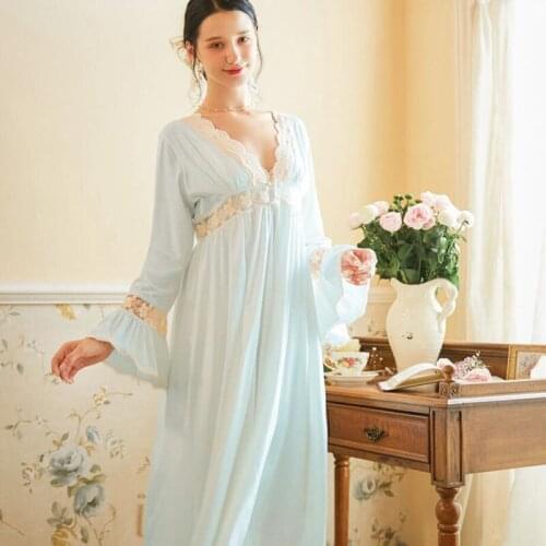Princess Robe Sets Court Style Womens Dressing Gown Deep V Neck Lace Light Blue Night Dress Long Flared Sleeves Phoentin FG274