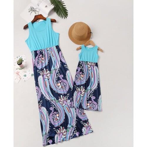 Family Matching Dress Mother And Daughter Clothes Family Look Mom Baby Girl Dresses 2021 Summer Sleeveless Matching Outfits