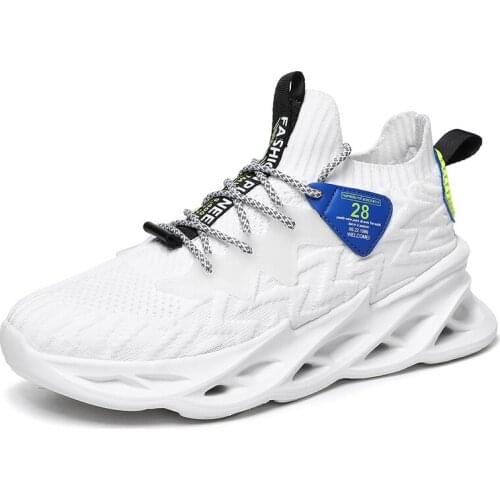 Fashion 2020 New Men Casual Shoes Comfortable Trendy Sneakers Mens Platform Shoe Black White For Lightweight Sapatos Masculino