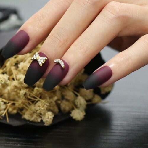 Handmade Golden Butterfly Fake Nail Gold Crescent Red and Black Gradient Matte Fake Nail Black BOX Packaging