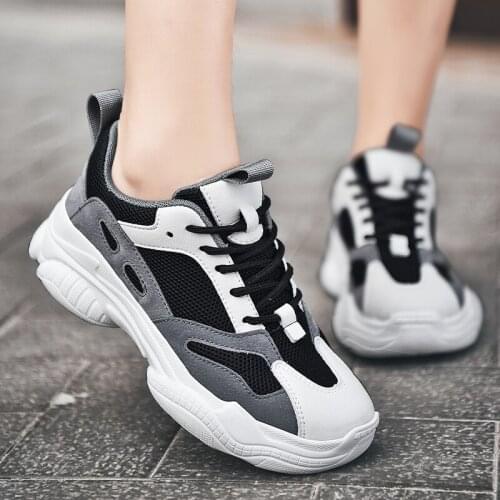 Mens Casual Shoes Slip On Summer Sneakers Men Zapatos Casuales Shoes Lightweight Casual 2020 Sapatos Fashion Trainers Black