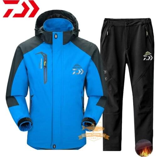 2021 Daiwa Men Fishing Jacket Autumn Winter Windproof Waterproof Warm Hooded Jacket Fleece Pants Outdoor Hiking Fishing Suits