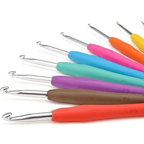 2-10mm Rubber Handle Crochet Hooks Needles Grip Ergonomic Handle Knit Weave Craft Yarn Sewing Tools Crochet Knitting Needles