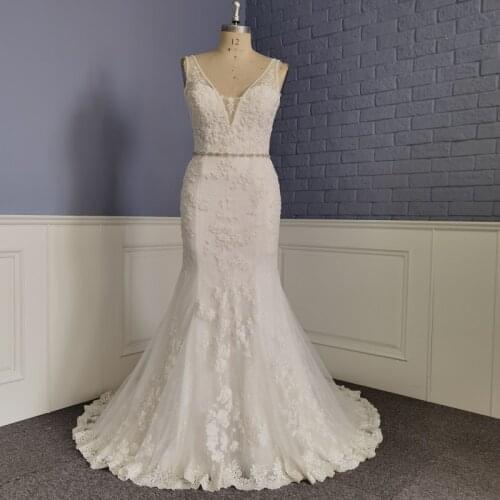 Real Picture Charming Church Wedding Dress Sleeveless Applique Bead Pleating Backless Lace Bridal Gowns
