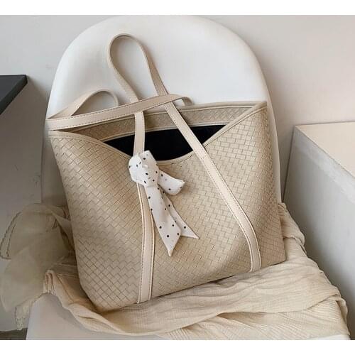 Butterfly Silk Scarf Decoration Womens Handbag Large Capacity PU Leather Shoulder Bag Large Tote Bags Ladies Fashion Handbags