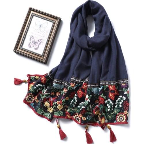 Newest Lace Embroidery Cotton Scarf Women Vintage Floral Print Shawls and Wraps Tassels Pashmina Lady Foulard Hijab Muslim Sjaal