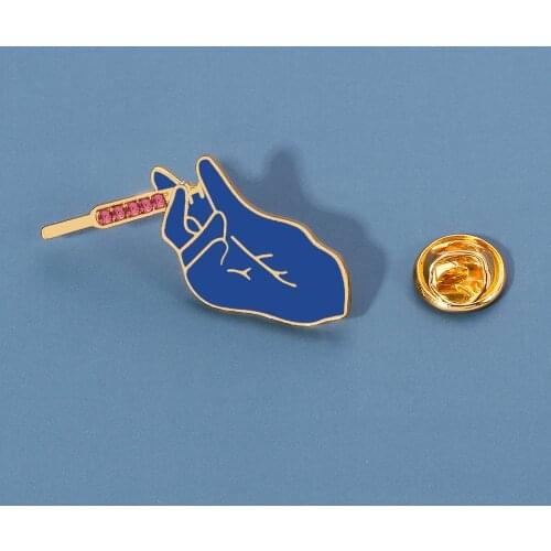 Syringe brooch nurse Hand Holding injector Enamel pin Doctor Nurse Work Banquet Accessories Suit medical instruments Jewelry