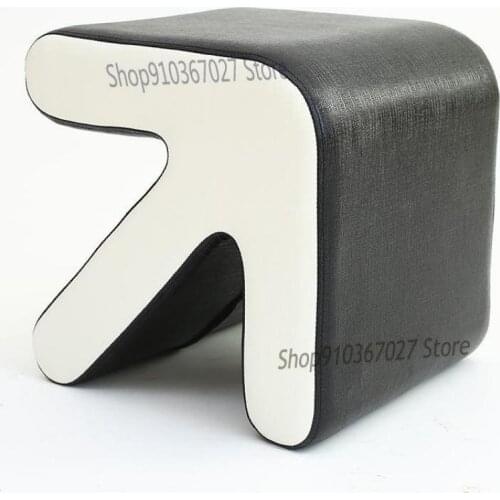 Creative And Practical Arrow Stool Fashion Small Stool Childrens Coffee Table Stool Living Room Soft Leather Pier Bench