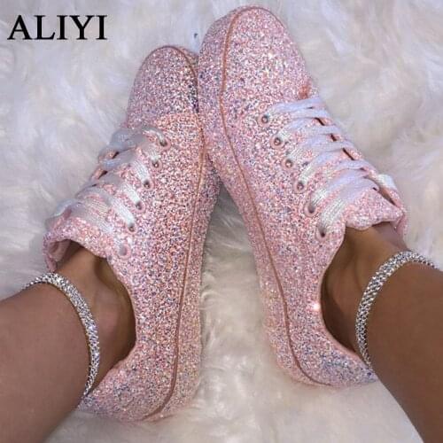 Womens Bling Sneakers 2021 Autumn Ladies Lace Up Sport Shoes 35-43 Plus Size Outdoor Female Vulcanize Shoes Flat Casual Shoes