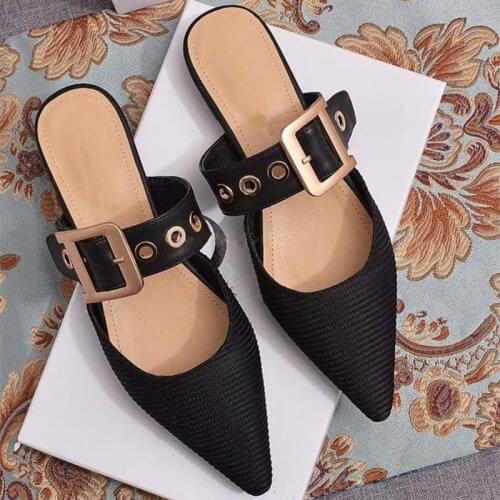 Spring Designer Slippers Casual Pointed Shoes Woman Outdoor Belt Buckle Mules Women New Metal Decor Shallow Mouth Ladies Shoes
