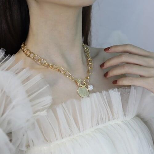 Vintage Baroque Irregular Pearl Lock Chains Choker Necklace Geometric Angel Pendant Love Necklaces for Women Punk Jewelry 2021