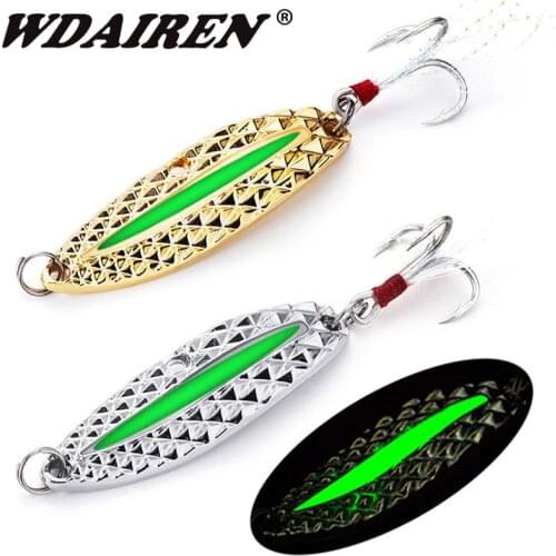 Metal Spoon Spinner Fishing Lure Luminous Hard Baits 7g 10g 15g Sequins Noise Paillette with Feather Treble Hook Fishing Tools