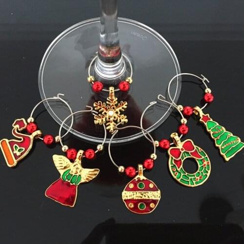 6pcs New Fashion Christmas Design Wine Glass Charms Rings Marker Christmas Party Bar Table Decorations Gift (Random Design)