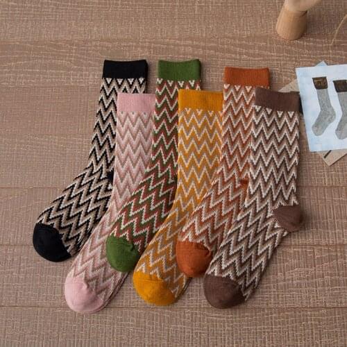 High Quality Cotton Knit Socks Women Japanese Korean Streetwear Tide Slouch Socks Autumn Winter Wave Pattern Funky Retro Socks