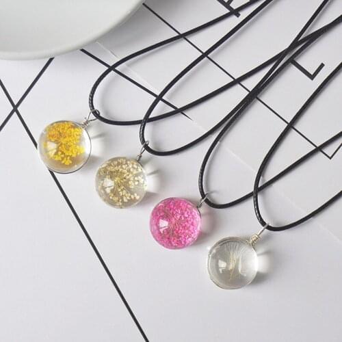 2021 New Glass Ball Peach Blossom Pendant Necklace For Women Gift Plant Specimen Dried Flower Jewelry Clavicle Chain