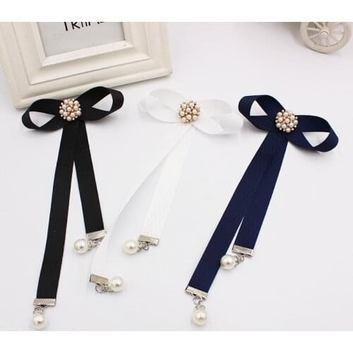 2021 Women Shirt Ribbon Bow Tie Cravat Lady Pearl Bead Metal Head Wedding Party Alloy Bling Rhinestone Pins Necktie Chic Bowtie