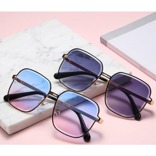 2021 New Square Sun Glasses For Women Men Popular Fashion Glasses Gradient Lens Metal Frame Sunglasses Anti UV400 Oculos De Sol