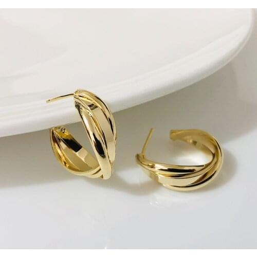 Euro-American Style Retro Cross Metal Earrings Simple Compact Stud Earrings Premium Texture Sexy Shining Jewelry All-matching