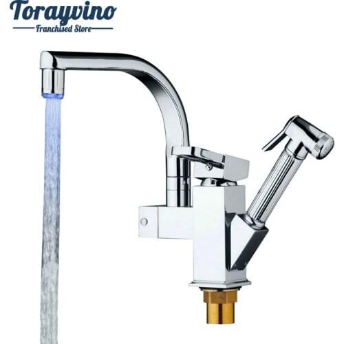 Torayvino Good Quality Concise Style Kitchen LED Light Mixer Single Holder Kitchen Faucet Polished Chromed Pull Out Mixers Tap