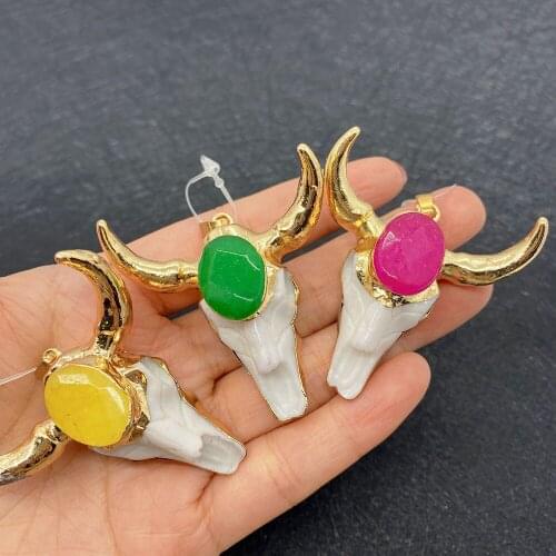 Wholesale Multicolor Bull Head Shape Pendant Acrylic Used In Jewelry Making DIY Handmade Accessories Beaded Decoration Fashion