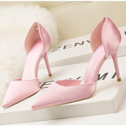 Mariahzheng 2021 Elegant Solid Party Color Womens Shoes High Heel Stiletto High Heel Satin Hollow Hollow Sandals Women ZWM