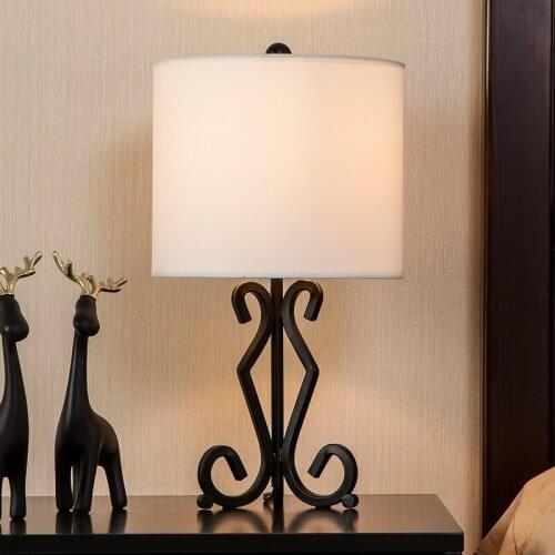 American retro table lamp simple bedroom bedside lamp country nostalgic solid wood imitation classical study lamp