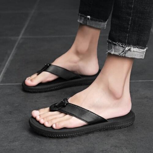2021 Summer Mens Slippers Luxury Soft Bottom Non-Slip Lightweight Male Flip Flops Beach Shoes Flats Zapatillas Casa Hombre