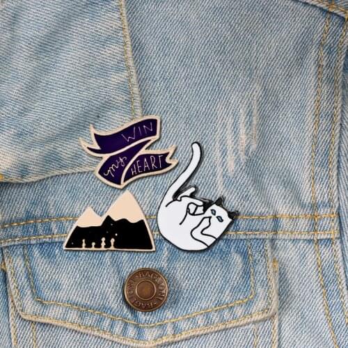 Cartoon Creative Cute Cat Mountain Win My Heart Enamel Pin Brooch Denim Jackets Hat Badge Cartoon Brooches Button Pins Jewelry