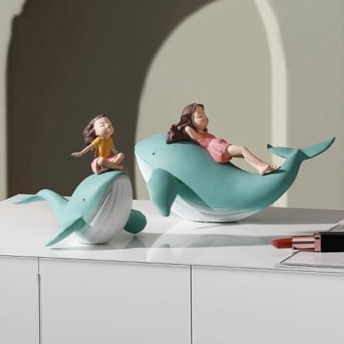 2021 New Cartoon Home Furnishings Resin Whale and Girl Ornaments Lovely Gift for Girls Home Decors for Study Desk Table Home