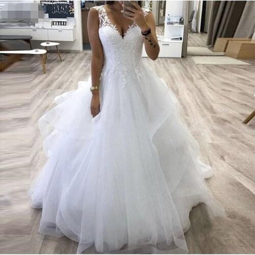 New Wedding Dresses deep V-neck cascading ruffles Appliques Tulle Tiered Skirt Bridal gowns Lace Up Back Wedding Gowns vestido