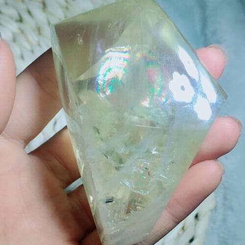 Citrine free from