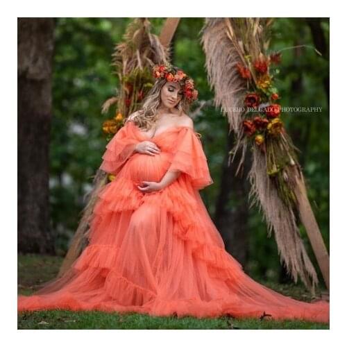 Classic Coral Tulle Pregnancy Dresses A Line Puffy Plus Size Short Sleeves V Neck Tiered Bridal Pregnancy Photo Shoot Gown