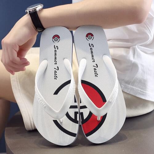 Comfortable anti slip flip flops mens wear trend Korean slippers social personality sandals students' soft soled beach shoes