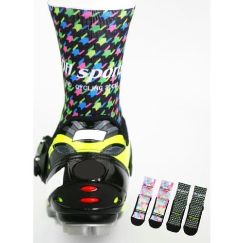 DH Sports New Brand Pro Cycling Socks Men Women Outdoor Breathable Cutton Running Socks Basketball Athletic Riding Bike Socks