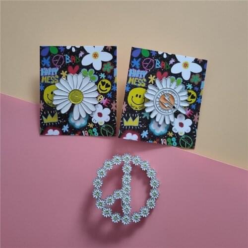 KPOP GD Small Daisy Brooch Pmo Joint Alloy Badge Lightning Daisy Anti-war Accessories G-Dragon Surrounding Hot Sale