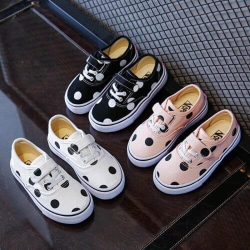 Girls and Boys Low-cut Canvas Shoes 2021 New Childrens Fashion Wave Point Casual Shoes Students Shoes All-match Spot Cute 25-37